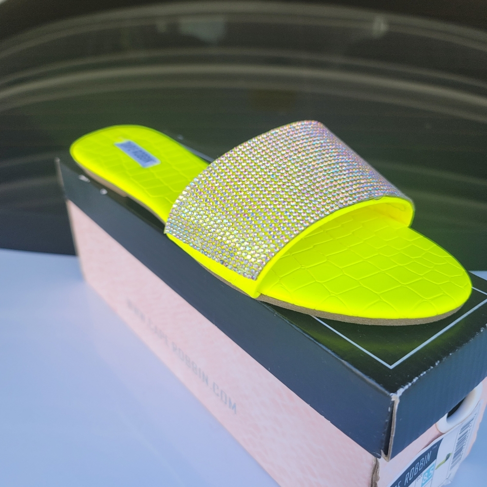 Shoes - Picture 6 of 16